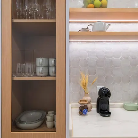 Townhouse - Luxury, Wi-fi, Ac, 2 Mins From The * Armação de Pêra